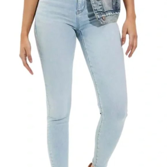 American Eagle Outfitters Denim - American Eagle Curvy Hi-Rise Jegging Light Wash Denim